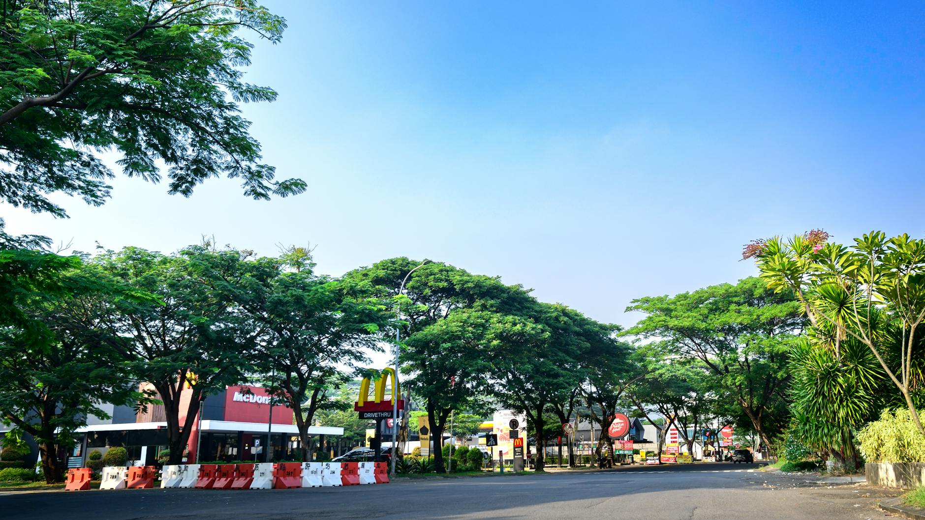 Peta interaktif menampilkan informasi lengkap perumahan di Kota Wisata Cibubur, lokasi, fasilitas, dan akses transportasi